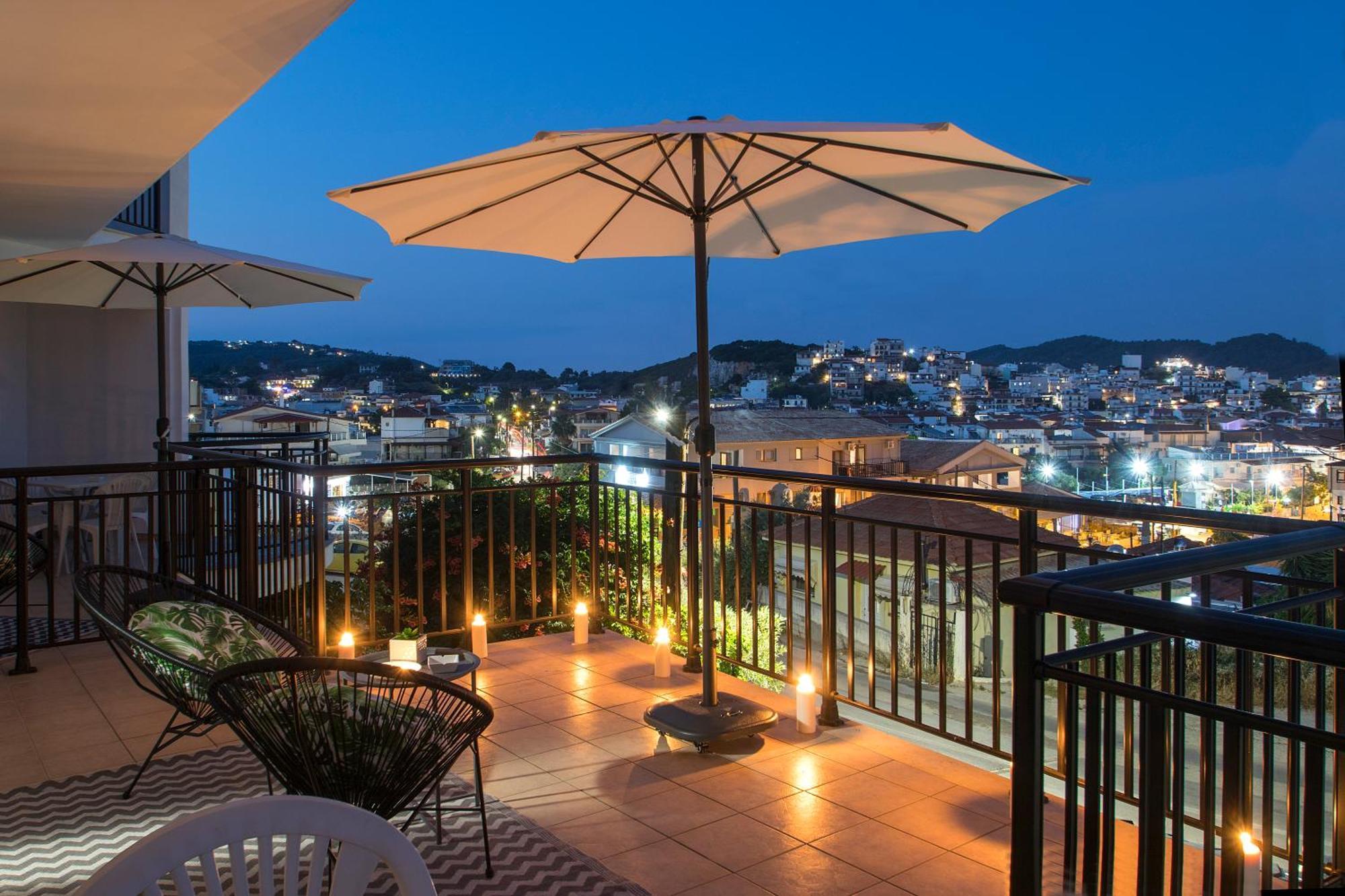 D & E Apartments Skiathos Town Exterior photo